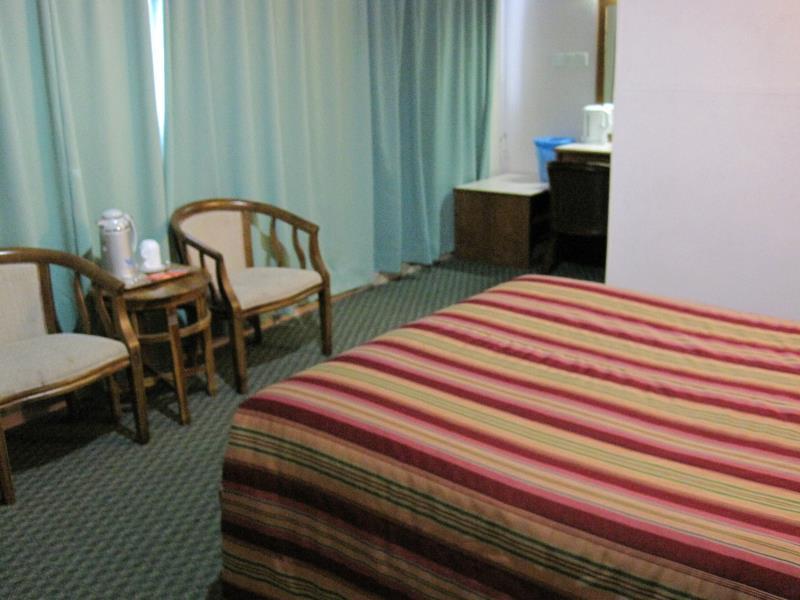 De La Hotel Kuantan Exterior photo